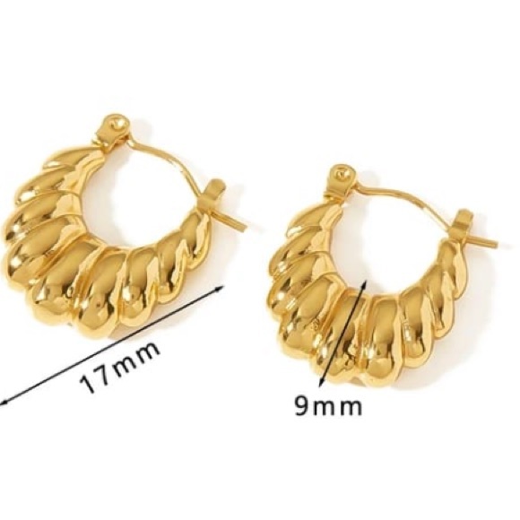 NEW💎18K Gold Plated Hoop Earrings*Huggie Earrings - Picture 3 of 4